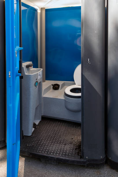 Portable Toilet Options We Offer in Charlotte, TX