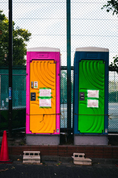 Best Portable restroom trailer rental  in Charlotte, TX